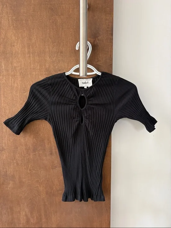 ba&sh Black Ribbed Short-Sleeve Keyhole Knit Top - Picture 2 of 4